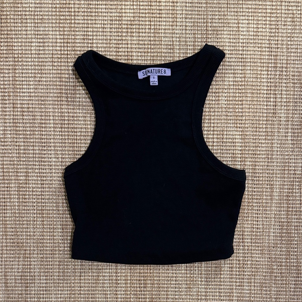 Signature8 Women's Black Sleeveless Crop Top